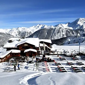 Апарт-отель 3 Etoiles -restaurant Le Pilatus